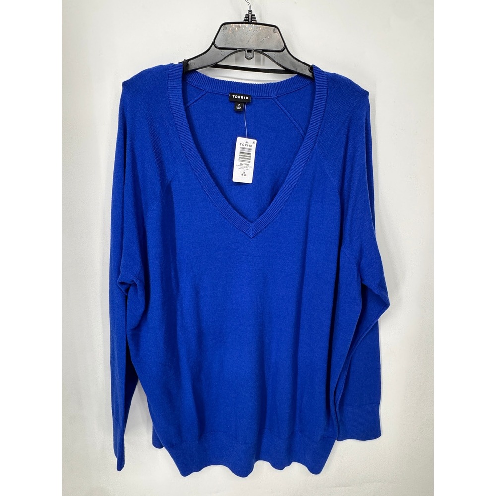 Torrid Pullover Women 2X Blue NWT V-Neck Raglan Surf The Web Knit Sweater